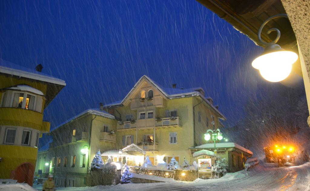 Hotel Pangrazzi Fucine Exteriör bild